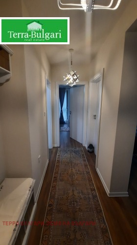 1 quarto Iztok, Pernik 8