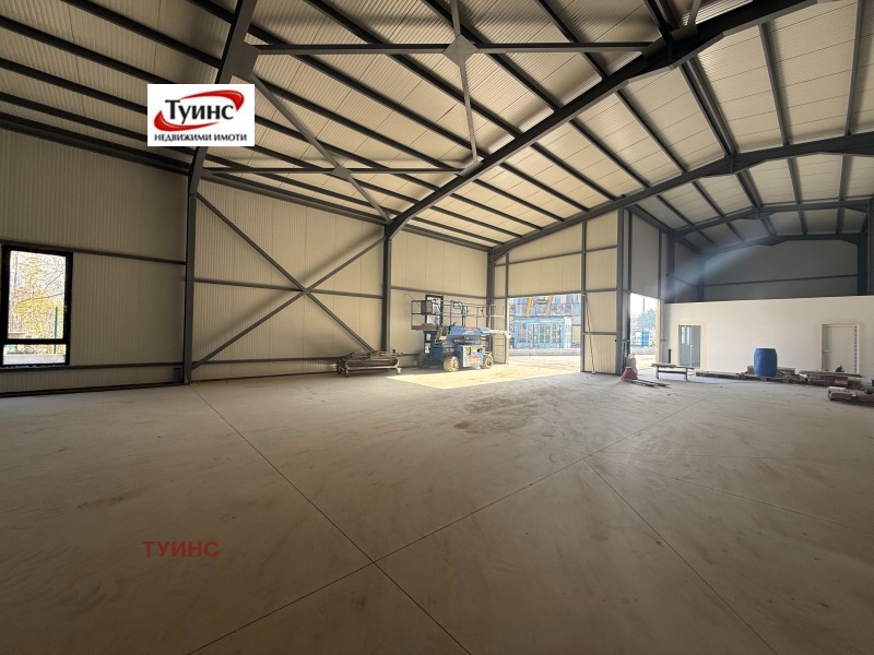 Дава под наем СКЛАД, гр. Пловдив, Индустриална зона - Север, снимка 2 - Складове - 53035507