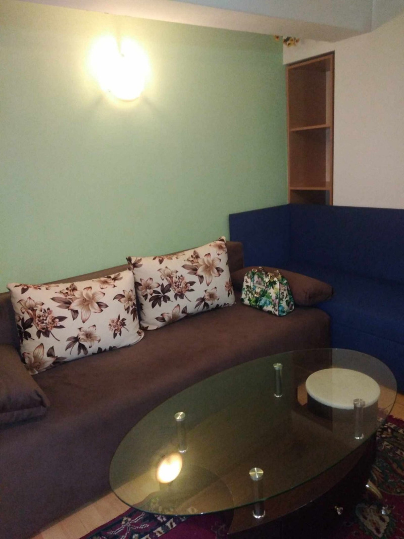Zu vermieten  Studio Sofia , Reduta , 30 qm | 91293995