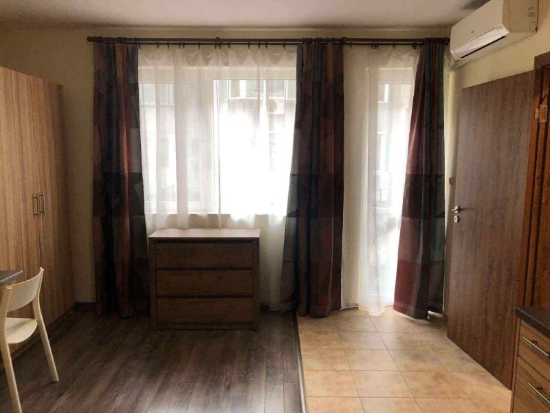 Под наем 1-СТАЕН, град Варна, Център • 357 € / 698.23 лв. • 65019331 1