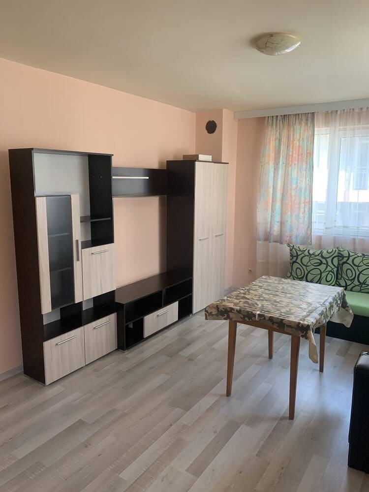 Дава под нем  2-стаен, град Бургас, Меден рудник - зона В •  200 EUR • ID 55702666 — holmes.bg - [1] 