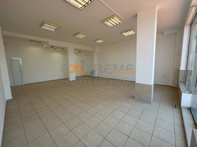 K pronájmu  Prodejna Varna , Vladislav Varnenčik 2 , 55 m2 | 48231320 - obraz [2]