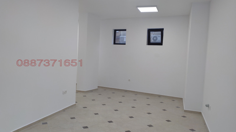 Дава под наем МАГАЗИН, гр. Варна, Лятно кино Тракия, снимка 7 - Магазини - 53059449