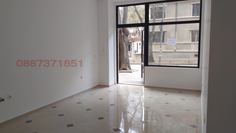 Дава под наем МАГАЗИН, гр. Варна, Лятно кино Тракия, снимка 4 - Магазини - 53059449