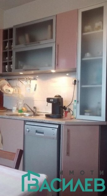 Дава под наем 2-СТАЕН, гр. София, Света Троица, снимка 2 - Апартаменти - 53148985