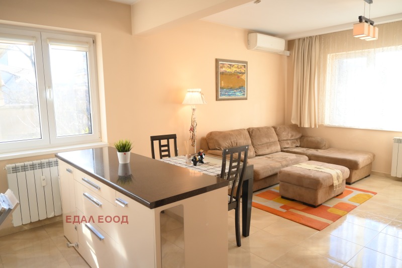 Дава под наем 3-СТАЕН, гр. София, Център, снимка 15 - Апартаменти - 52979774