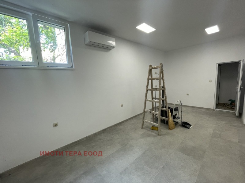 K pronájmu  Kancelář Varna , Centar , 36 m2 | 67178771 - obraz [4]