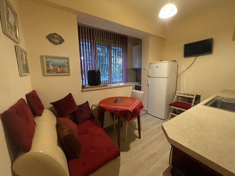 For Rent  1 bedroom Sofia , Svoboda , 70 sq.m | 15431113 - image [4]