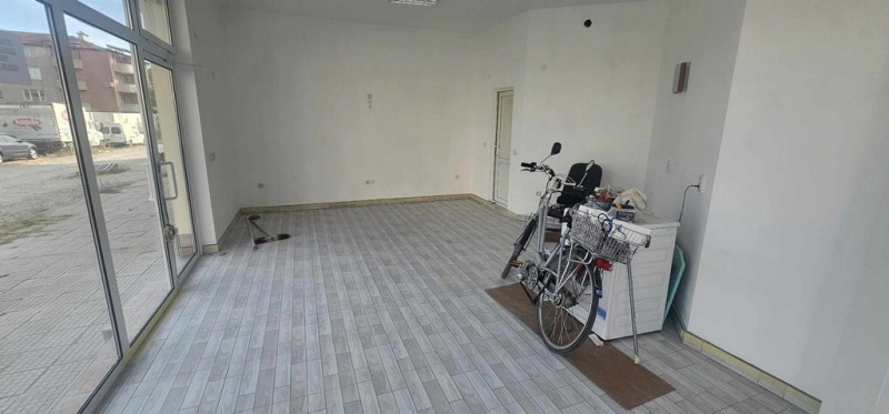 Дава под наем  Магазин град Кърджали , Възрожденци , 50 кв.м | 50820942 - изображение [2]