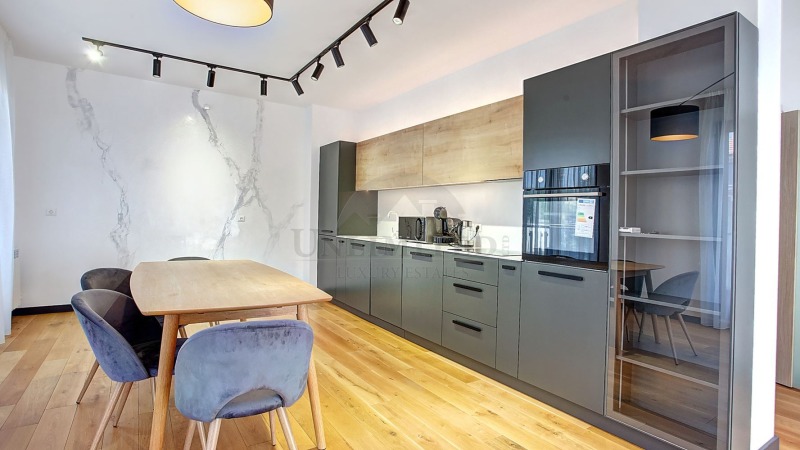 Zu vermieten  3 Schlafzimmer Sofia , Izgrew , 168 qm | 39549474 - Bild [3]