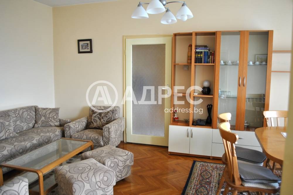 Дава под наем 2-СТАЕН, гр. София, Център, снимка 2 - Апартаменти - 53810623