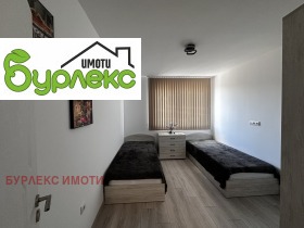 2 slaapkamers Vladislav Varnentsjik 1, Varna 6