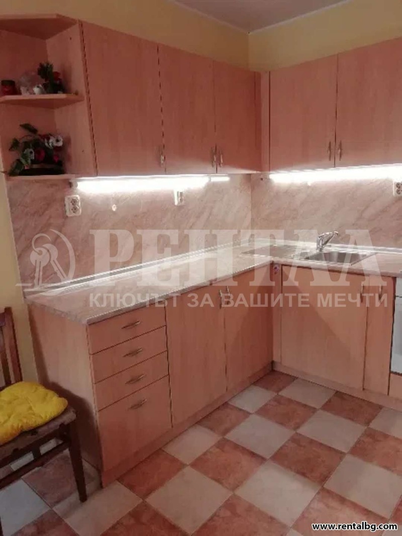 Дава под наем  2-стаен град Пловдив , Кършияка , 70 кв.м | 44886649 - изображение [2]