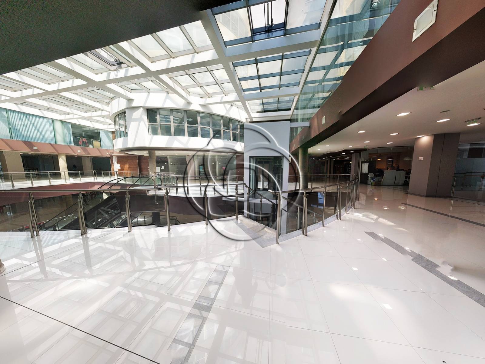 Дава под наем МАГАЗИН, гр. София, Младост 3, снимка 4 - Магазини - 54064151