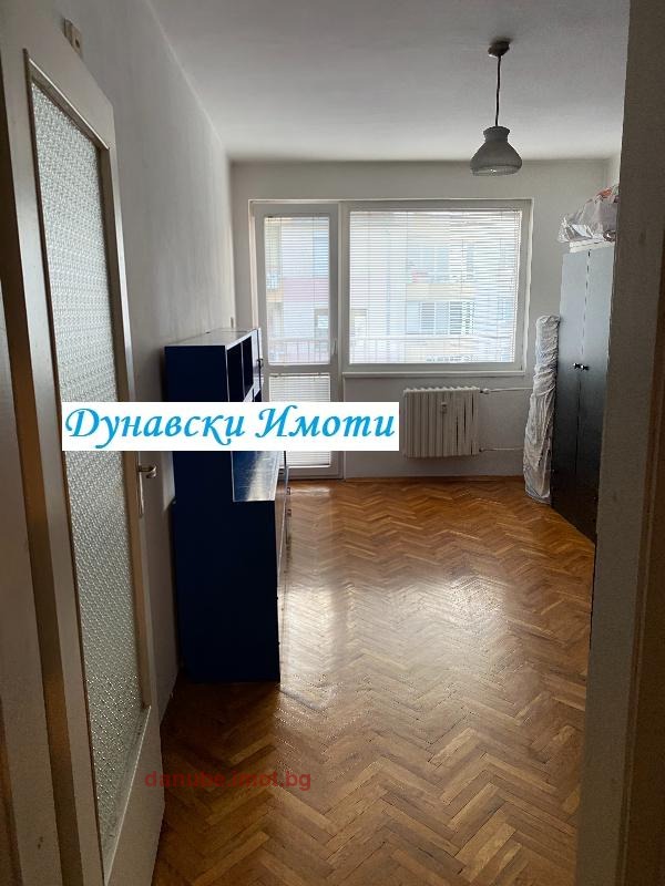 Дава под наем 3-СТАЕН, гр. Русе, Ялта, снимка 15 - Апартаменти - 56362003