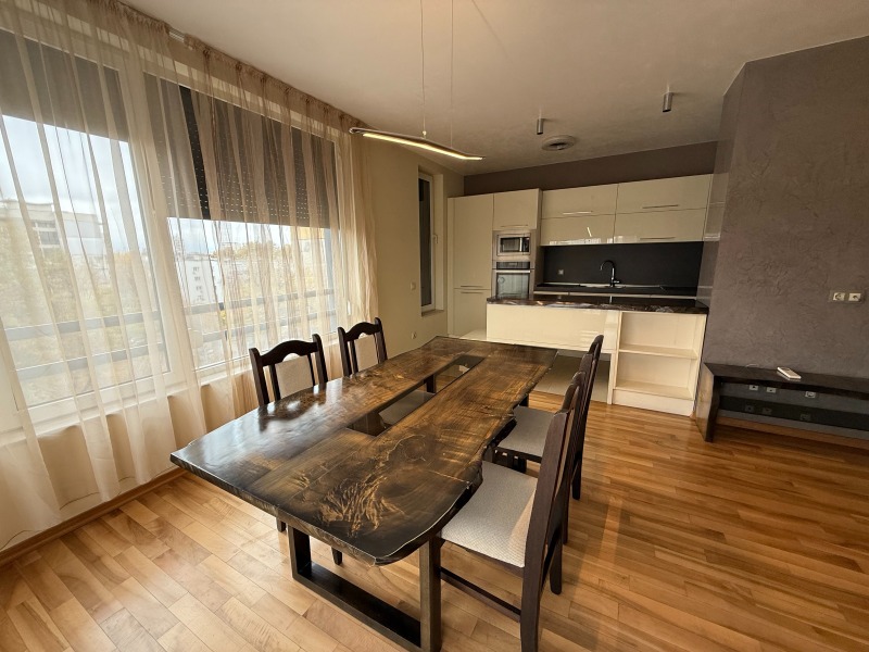 Дава под наем 4-СТАЕН, гр. Пловдив, Кършияка, снимка 3 - Апартаменти - 52402101