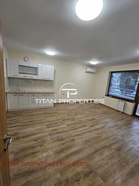 ОФИС, 76 m2