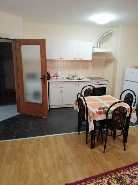 Til leje  1 soveværelse Plovdiv , Tsentar , 70 kvm | 87883387
