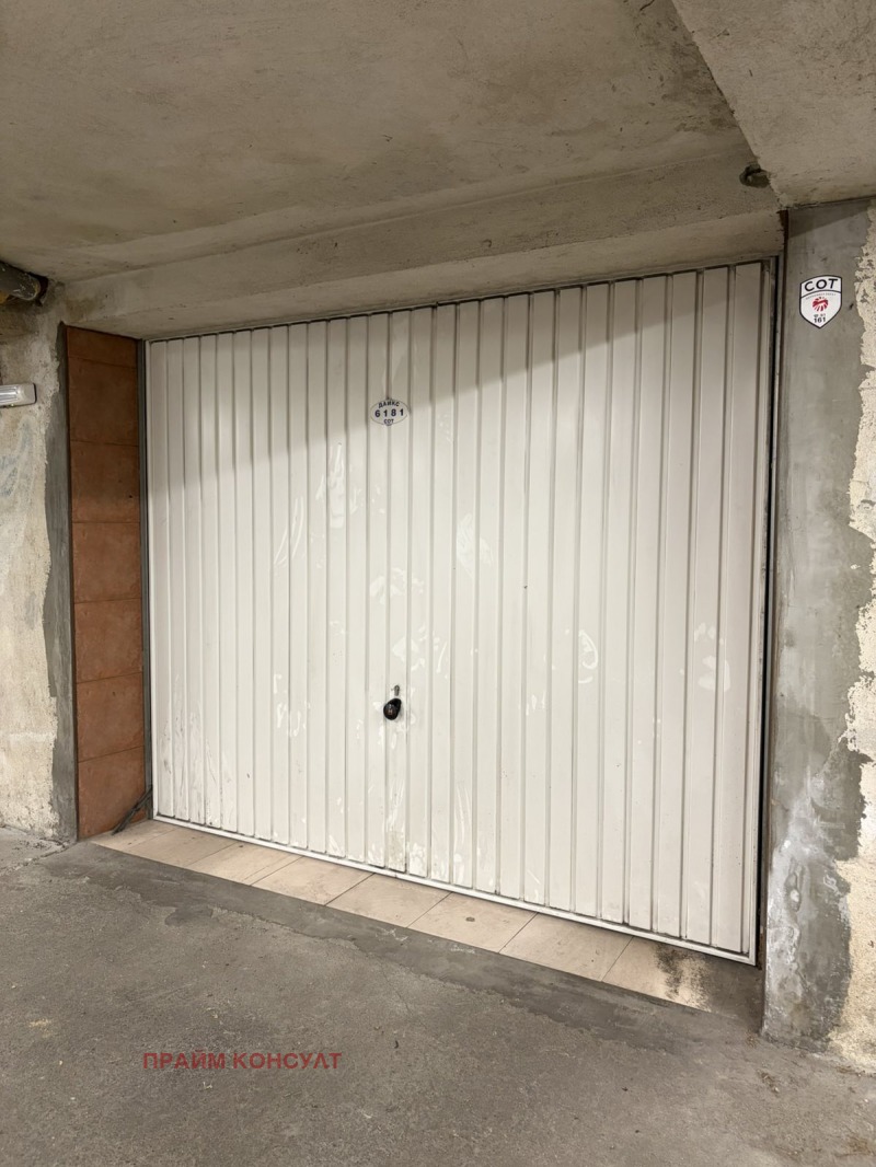 Под наем ГАРАЖ, ПАРКОМЯСТО, град Пловдив, Център • 100 € / 195.58 лв. • 90761170 1