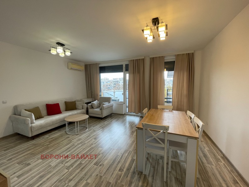 Дава под Наем 2-СТАЕН в град Пловдив, Кършияка - 70 кв.м / 560 € » 1 095.26 лв., БОРОНИ-ВАЙЛЕТ