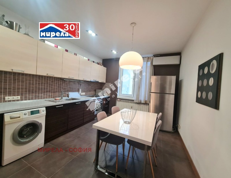 Дава под наем 3-СТАЕН, гр. София, Център, снимка 3 - Апартаменти - 53106661