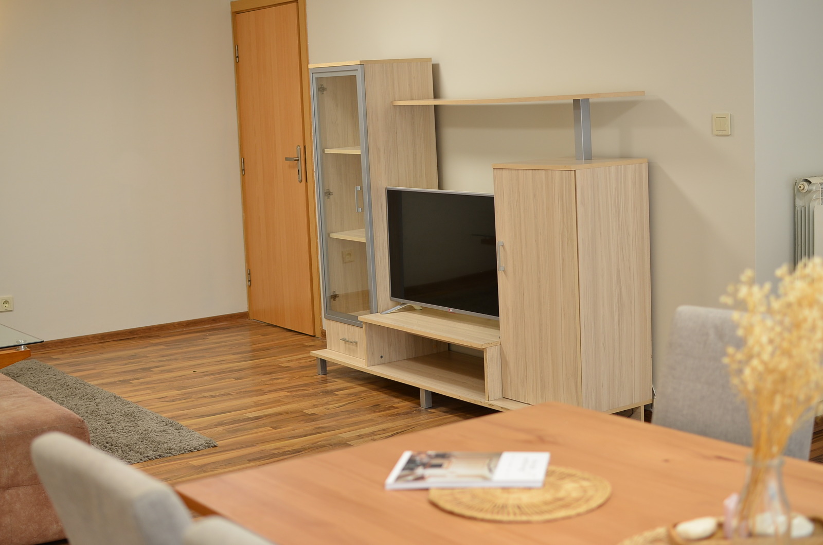 Дава под наем 3-СТАЕН, гр. София, Център, снимка 3 - Апартаменти - 54202851