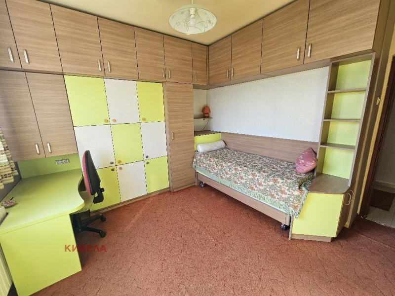 Zu vermieten  1 Schlafzimmer Plewen , Idealen zentar , 70 qm | 28969739 - Bild [8]