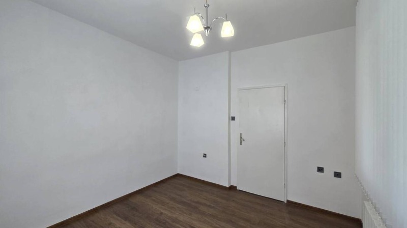 Zu vermieten  3+ Schlafzimmer Plowdiw , Wastanitscheski , 120 qm | 99057357 - Bild [6]