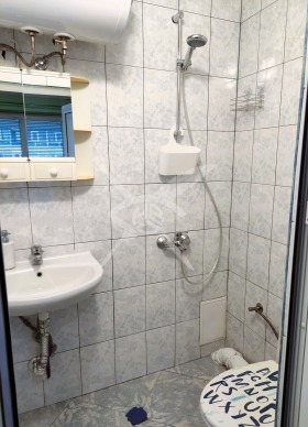 Studio Țentâr, Varna 4