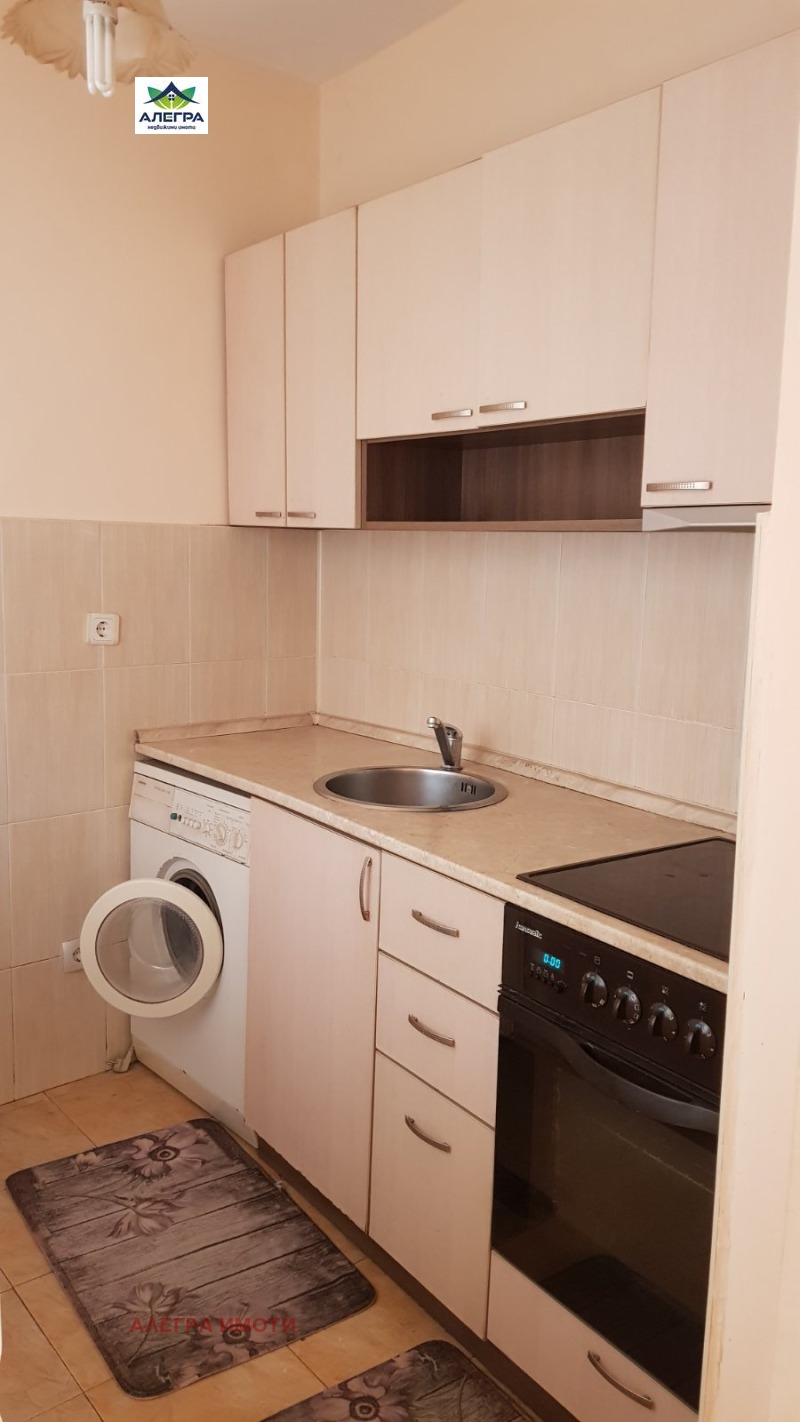 Do wynajęcia  1 sypialnia Pazardżik , Centar , 70 mkw | 89871380 - obraz [2]