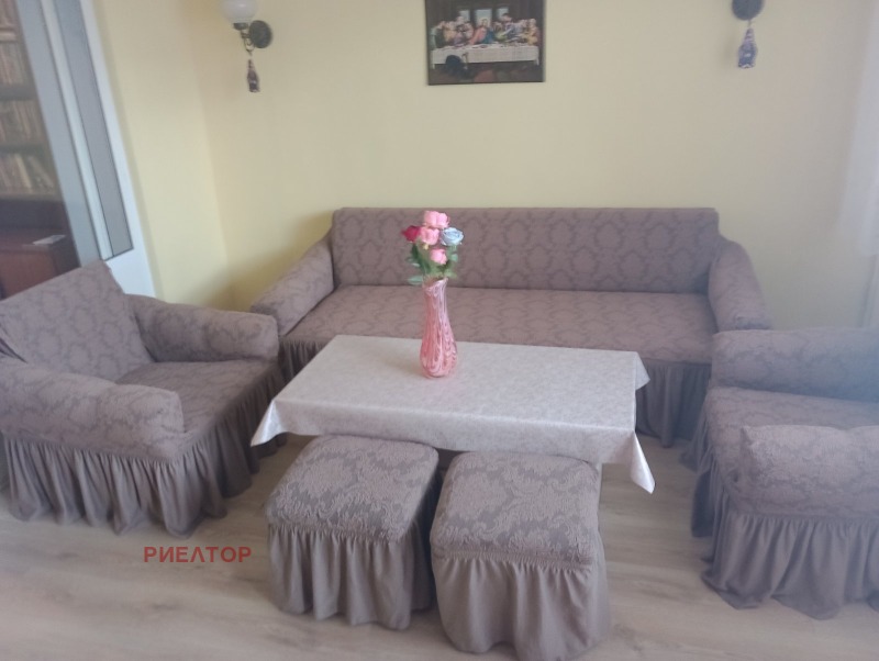 Da affittare  2 camere da letto Plovdiv , Vastanicheski , 92 mq | 76696427