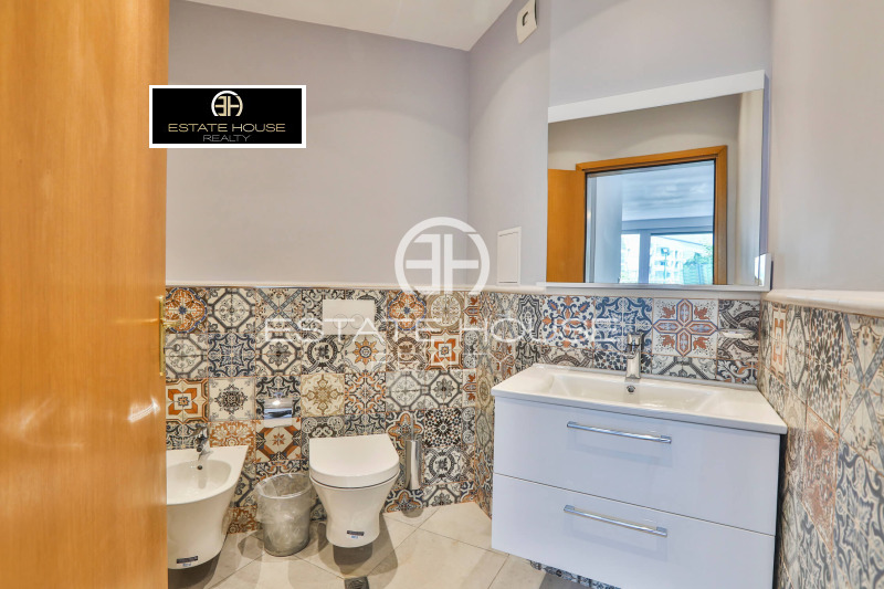 Дава под наем 4-СТАЕН, гр. София, Лозенец, снимка 12 - Апартаменти - 53167031