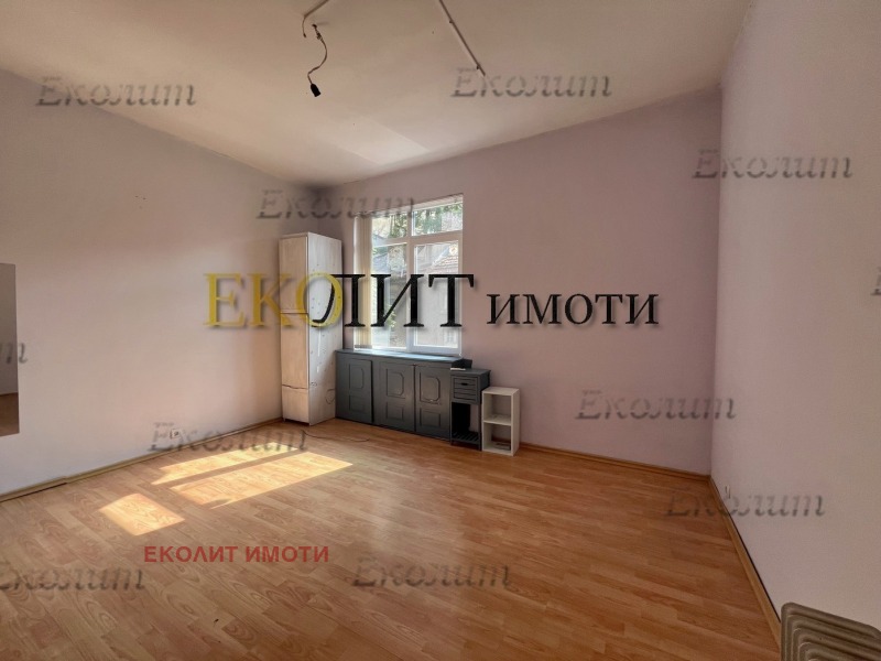 Дава под наем ЕТАЖ ОТ КЪЩА, гр. София, Център, снимка 3 - Етаж от къща - 53429722