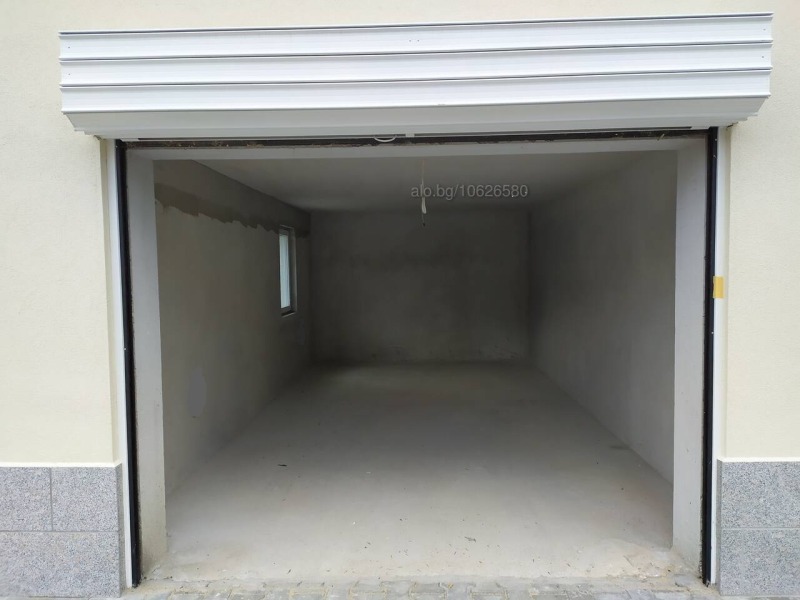 Дава под наем ГАРАЖ, ПАРКОМЯСТО, гр. Варна, Аспарухово