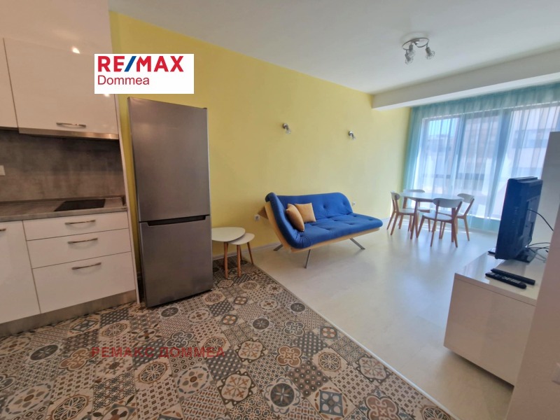 Дава под Наем 2-СТАЕН в град Варна, Бриз - 60 кв.м / 750 € » 1 466.87 лв., РЕМАКС ДОММЕА