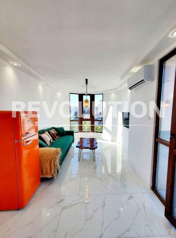 Дава под наем 2-СТАЕН, гр. Варна, Център