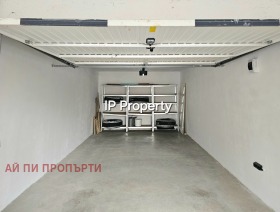Garage Zona B-19, Sofia