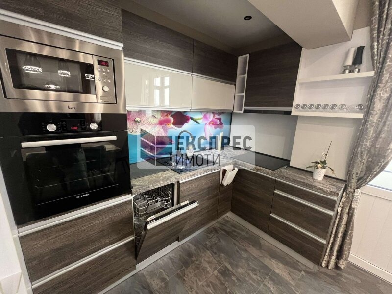 Дава под наем 3-СТАЕН, гр. Варна, Център, снимка 2 - Апартаменти - 53202795