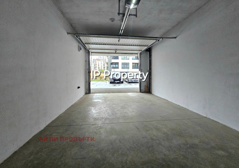 Te huur  Garage Sofia , Zona B-19 , 22 m² | 64907122 - afbeelding [7]