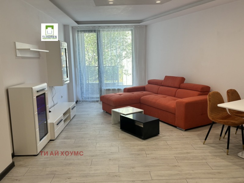 K pronájmu  1 ložnice Sofia , Studentski grad , 74 m2 | 82732587 - obraz [3]