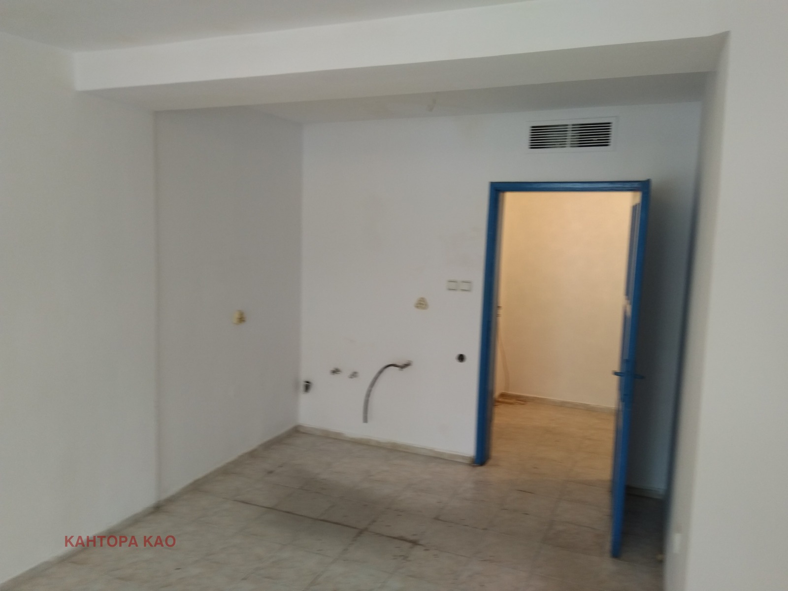 Дава под наем МАГАЗИН, гр. София, Медицинска академия, снимка 2 - Магазини - 53911343