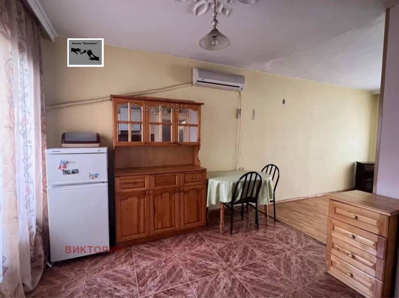 De inchiriat  1 dormitor Pazardjic , Țentâr , 75 mp | 30185442 - imagine [4]