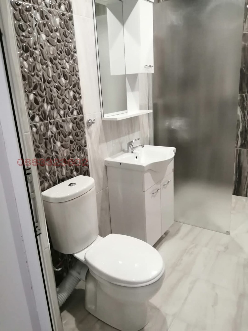 Дава под наем 2-СТАЕН, гр. Пловдив, Кючук Париж, снимка 3 - Апартаменти - 53296434