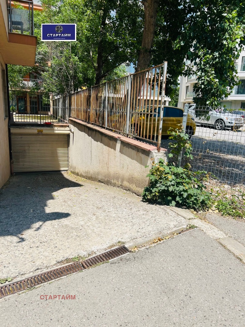 Προς ενοικίαση  Γκαράζ Σοφηια , Κραστοβα βαδα , 20 τ.μ | 64466008