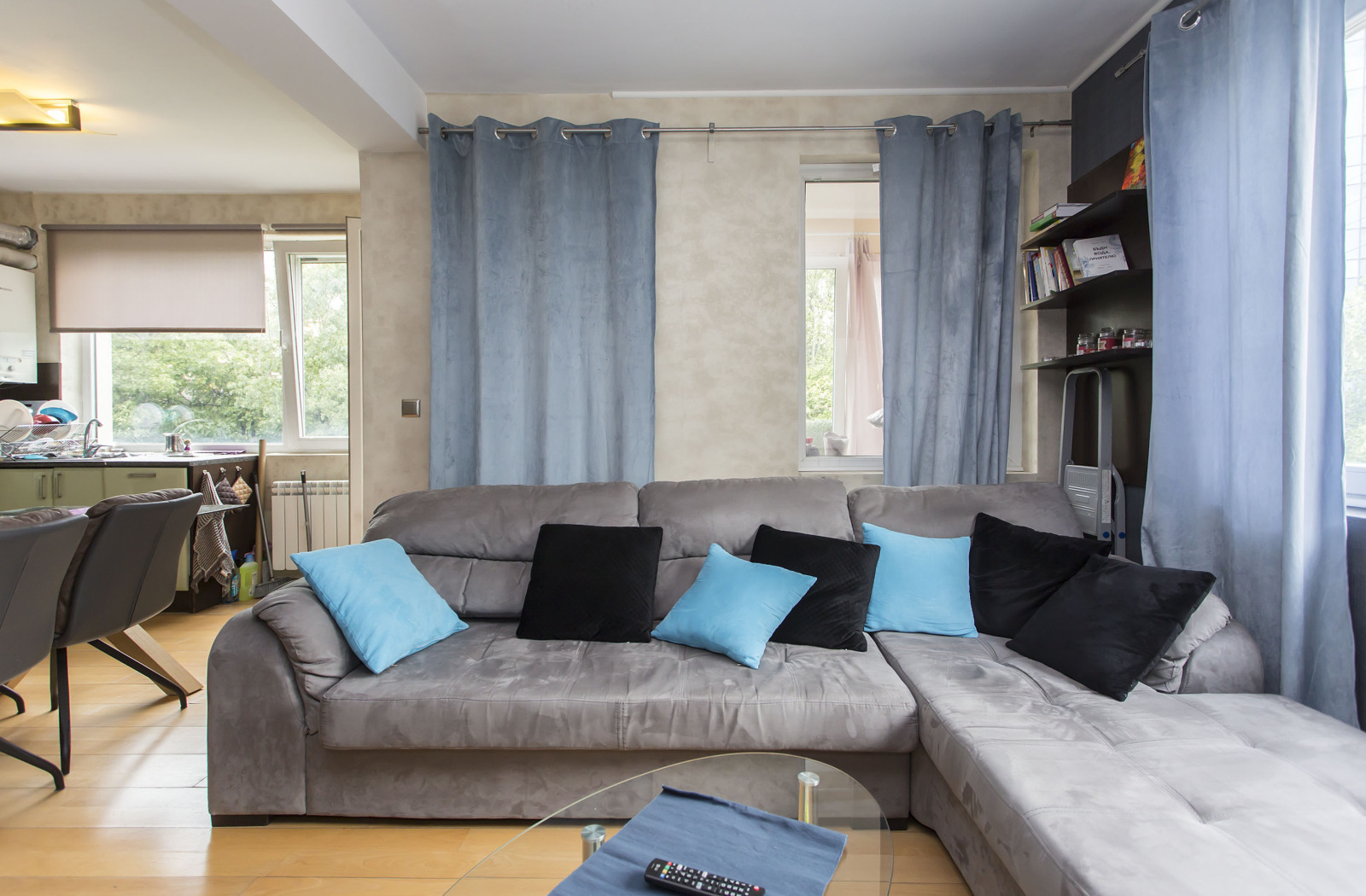 Дава под наем 2-СТАЕН, гр. София, Манастирски ливади, снимка 2 - Апартаменти - 54193575