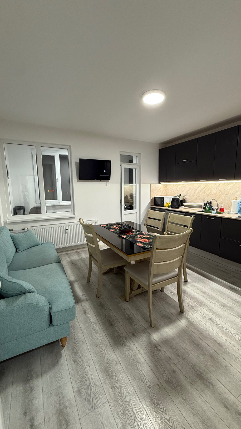 Дава под наем  4-стаен град Плевен , Широк център , 120 кв.м | 31864566