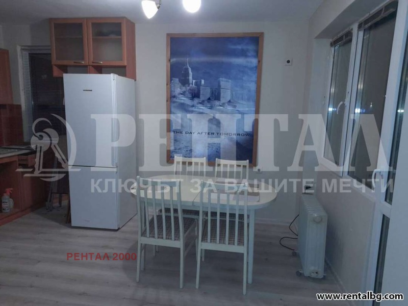 Дава под Наем 3-СТАЕН в град Пловдив, Център - 70 кв.м / 550 € » 1 075.71 лв., РЕНТАЛ 2000