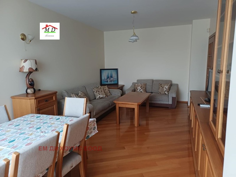 Дава под Наем 3-СТАЕН в град София, Център - 100 кв.м / 950 € » 1 858.04 лв., ЕМ ДИ ХОУМС ЕООД