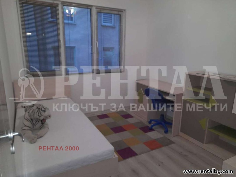 Дава под наем 3-СТАЕН, гр. Пловдив, Център, снимка 4 - Апартаменти - 53118875