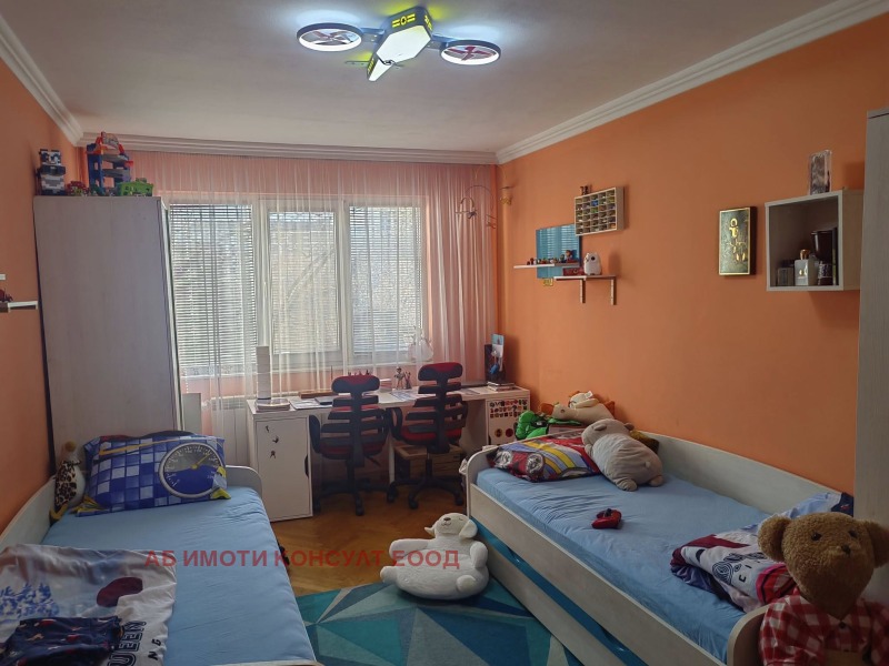 Дава под наем 3-СТАЕН, гр. София, Фондови жилища, снимка 7 - Апартаменти - 53411697